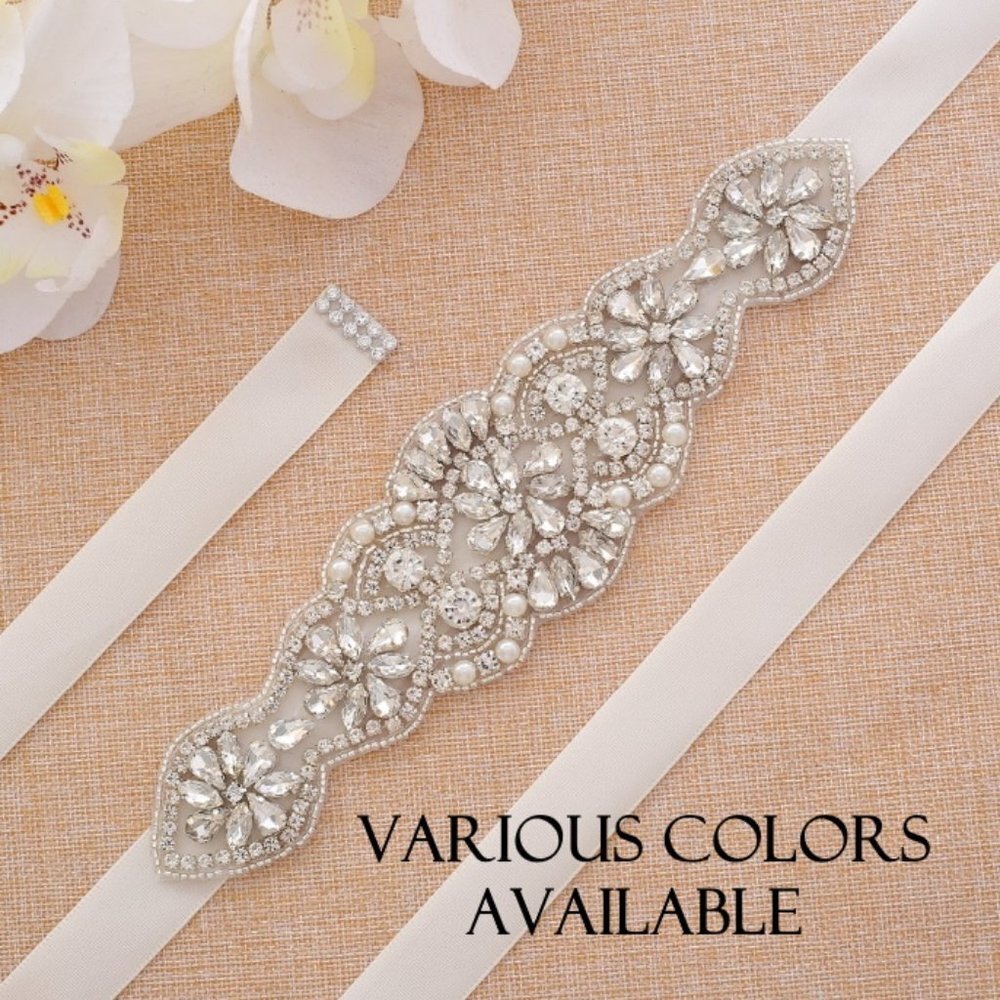 Wedding dress sash satin bow crystals sparkly elegant brand new great condition